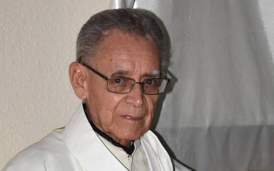 Fallece el padre Juan Manuel Molina, fundador del Instituto Bíblico  Diocesano - Tribuna de San Luis | Noticias Locales, Policiacas, sobre  México, Sonora y el Mundo